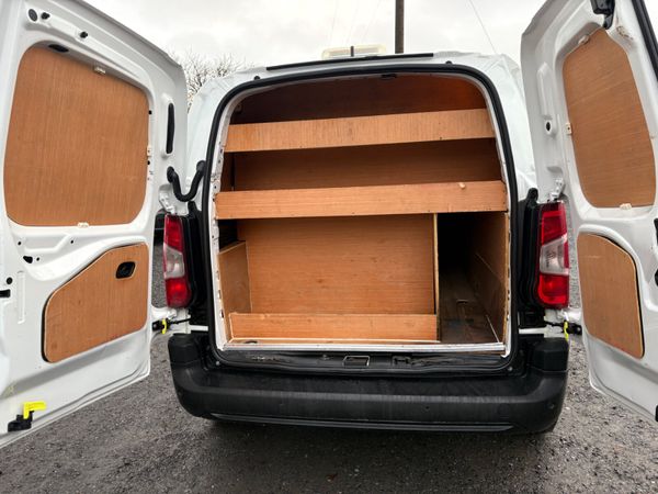 Peugeot Partner 371862844