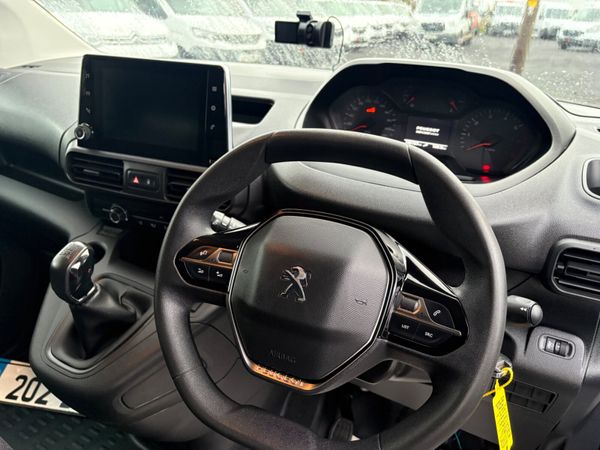 Peugeot Partner 371862847