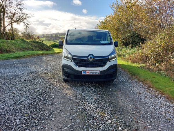 Renault Trafic 212 LWB 2.0L NEW Cond Price inc Vat 372069217