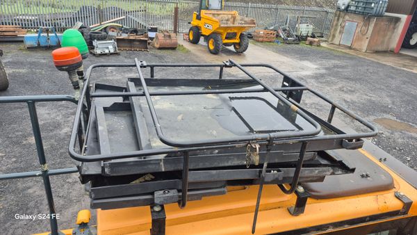 2021  Hyundi HX140LC 372447346