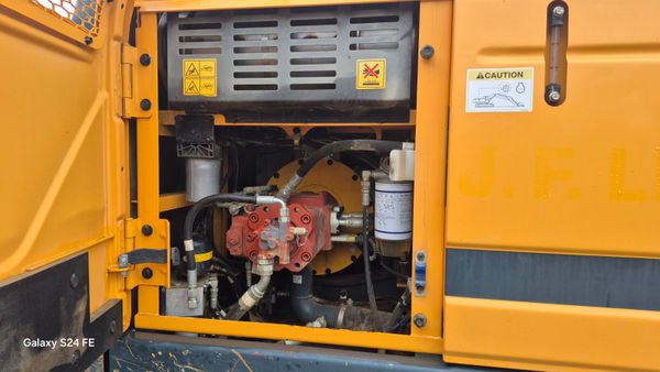 2021  Hyundi HX140LC 372447339