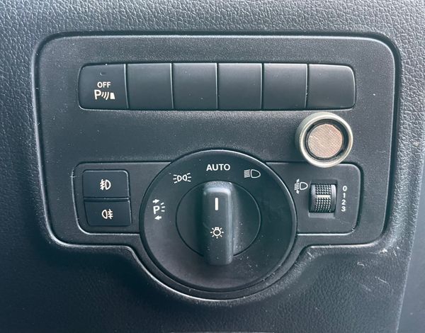 2019 Vito 114 RWD Style with Air Con Straight Deal 372453027