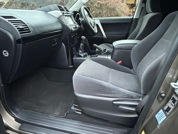 2016 Toyota Landcruiser SWB 2.8 Manual 372576975