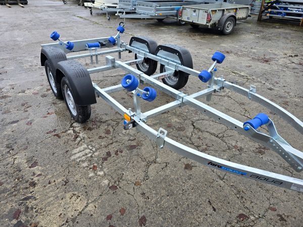 Boat trailers 372651257