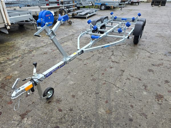 Boat trailers 372651261