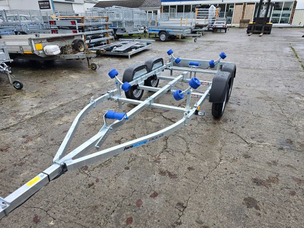 Boat trailers 372651262