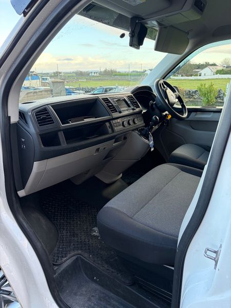 Volkswagen Transporter 2019 373085031