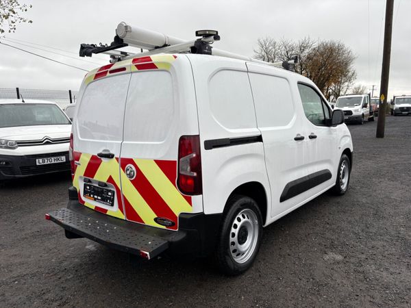 Vauxhall Combo 2019 373105939