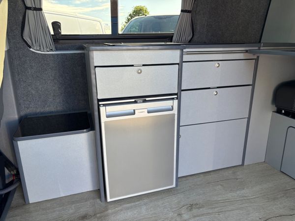 Volkswagen Camper 373118637