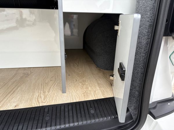 Volkswagen Camper 373119242