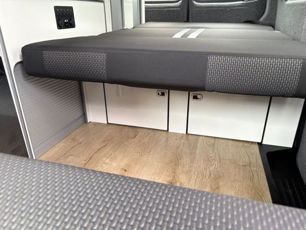 Volkswagen Camper 373119259