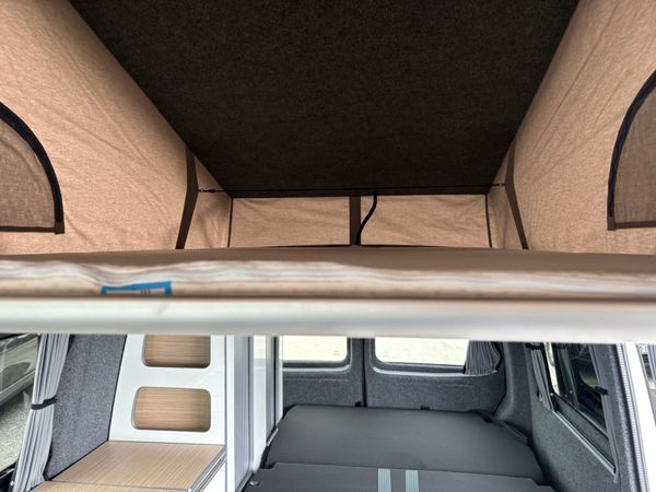 Volkswagen Camper 373119263