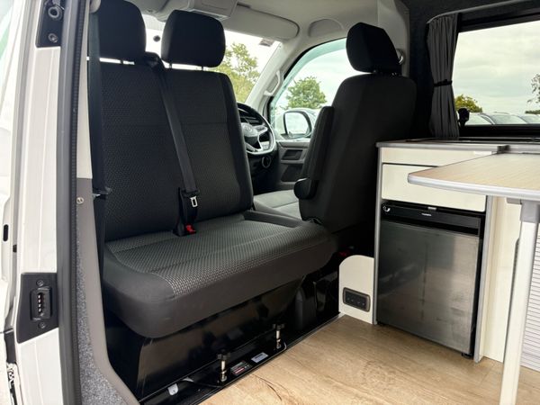 Volkswagen Camper 373119208