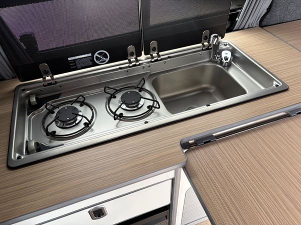 Volkswagen Camper 373119216