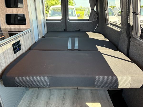 Volkswagen Camper 373120343