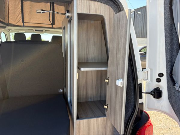 Volkswagen Camper 373120344