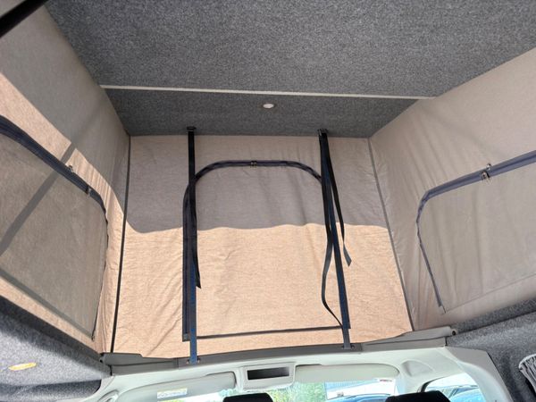 Volkswagen Camper 373120329