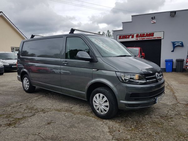 OVER 30 VANS IN STOCK AT ALL TIMES 373244005