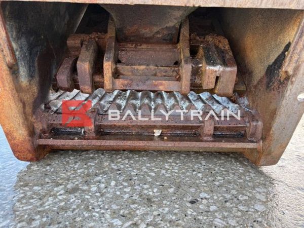 MB BF60.1 Crusher Bucket (13-20Ton) 373333627