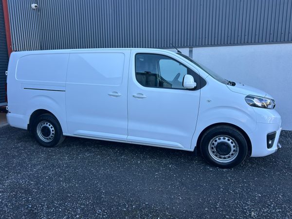 2021 Toyota Proace - Reverse cam & A/C 373434406