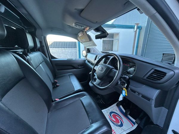 2021 Toyota Proace - Reverse cam & A/C 373434414