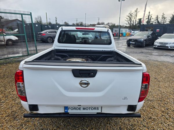 Nissan Navara 2019 373960618