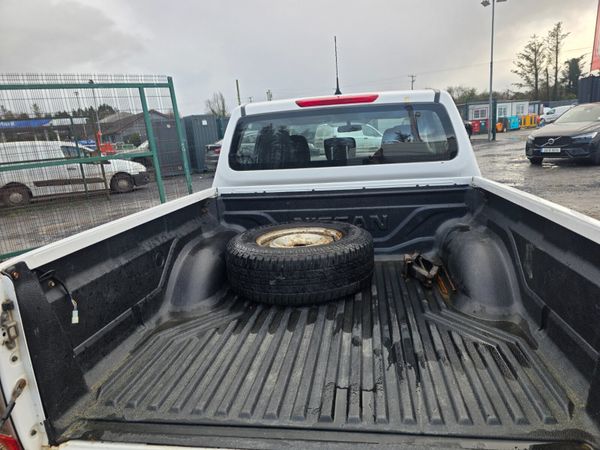 Nissan Navara 2019 373960633