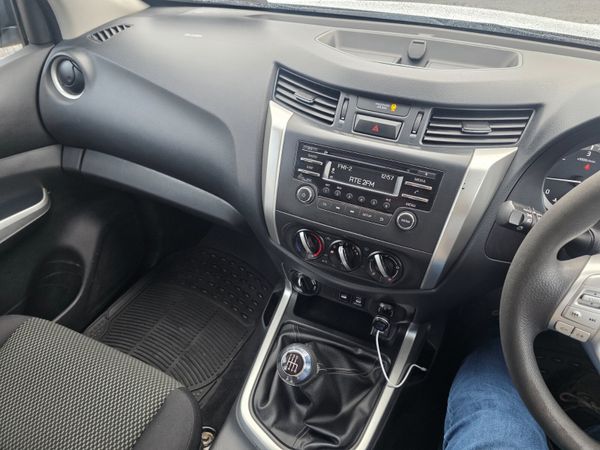 Nissan Navara 2019 373960634