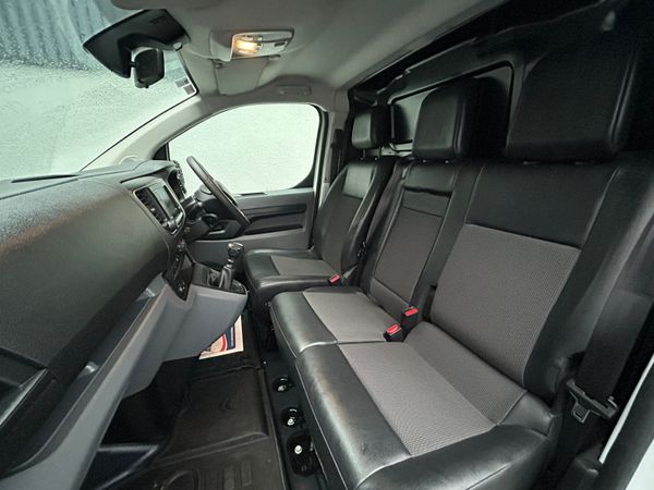 2021 Citroen Dispatch 'Enterprise with A/C 373916103