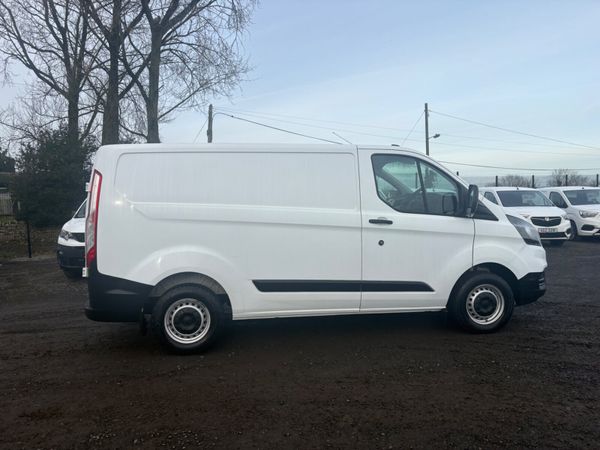 Ford Transit Custom 374069261