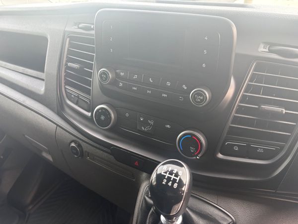 Ford Transit Custom 374069287