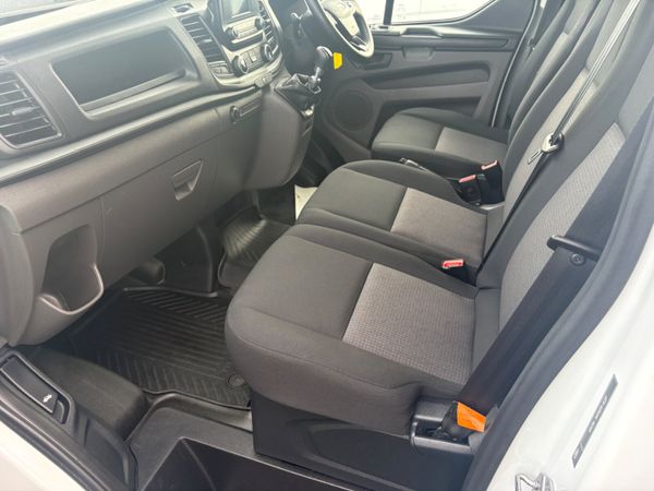 Ford Transit Custom 374069298