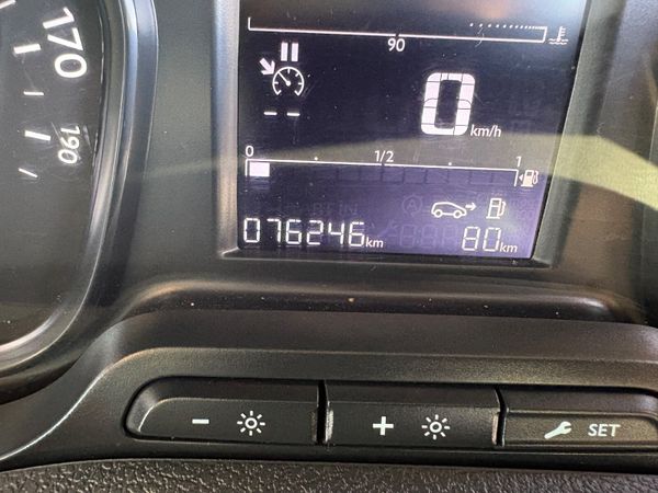 Opel Vivaro 374142250