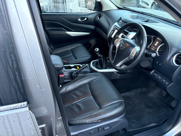 Nissan Navara 374113513