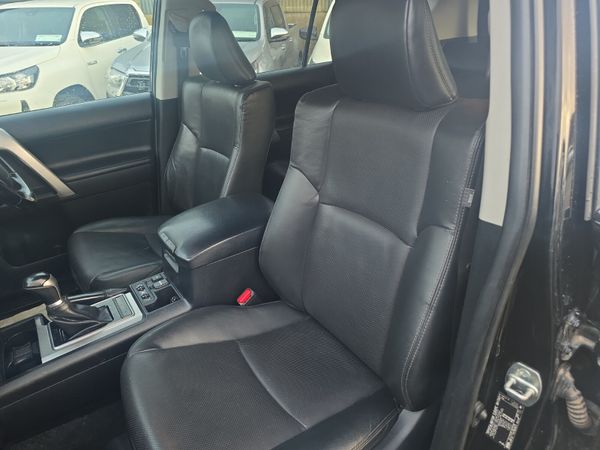 Toyota Land Cruiser LC Business Class 374267165