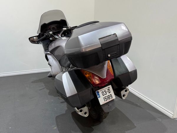 Honda Pan European ST1300 374292305