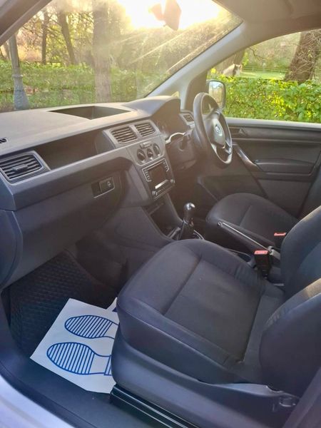 Volkswagen Caddy Maxi 2019 DOE 12/26 374221974