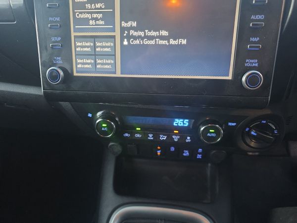 Toyota Hilux 2.4 D4D Invincible 374310813