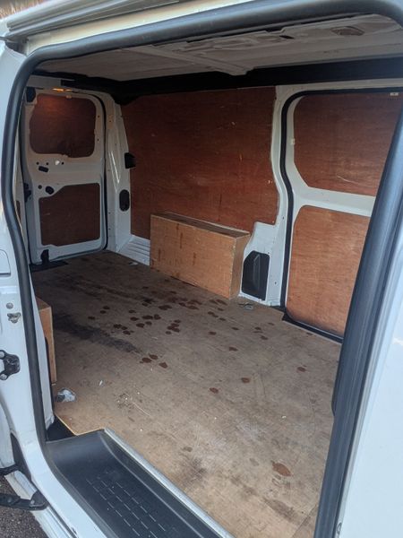 Opel Vivaro LOW KMS/ NEW DOE 11/26 374462308