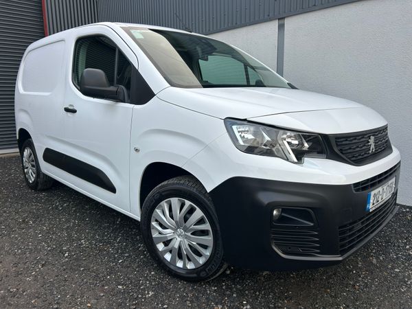 2021 Peugeot Partner 82kms - Professional 374591316
