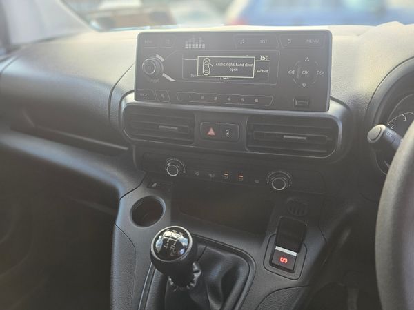 OPEL COMBO // NEW CVRT // 3 SEATS 374634396