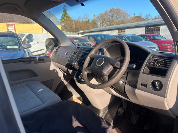 6 Seater VW Transporter Kombi DOE Tax Warranty 374728168