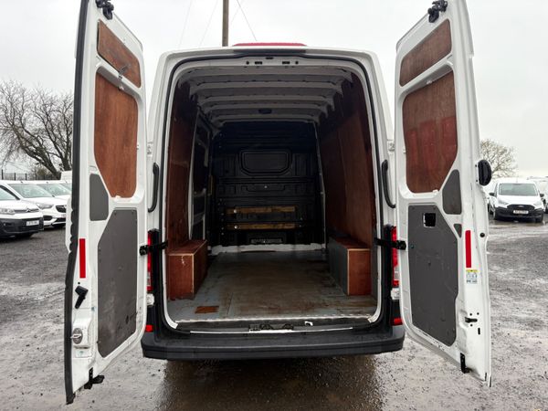 Volkswagen Crafter 375112334
