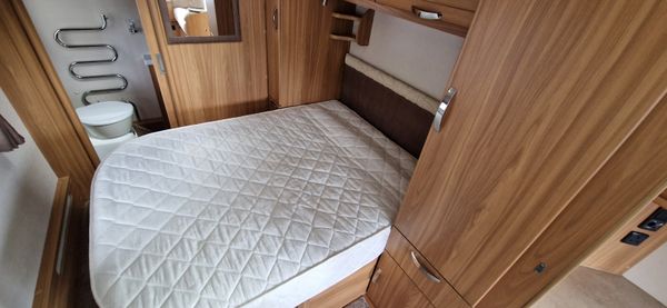 Lunar Clubman Island bed caravan 375128820