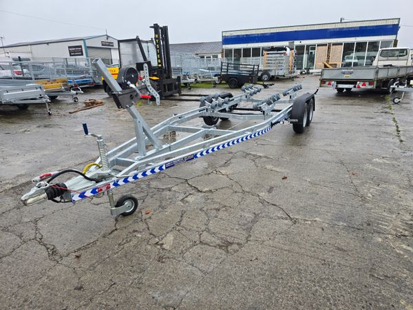 Boat trailers 375389442