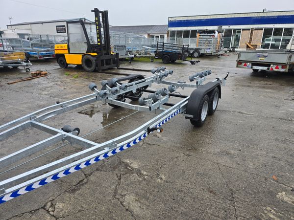 Boat trailers 375389443