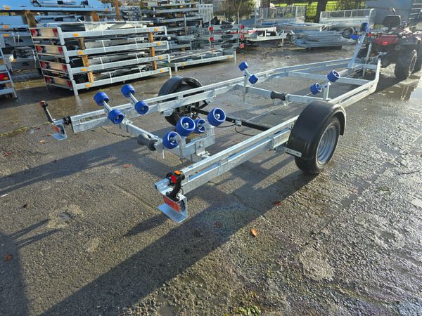 Boat trailers 375389426