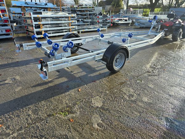 Boat trailers 375389428