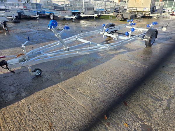 Boat trailers 375389432