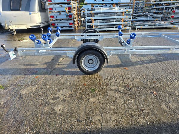 Boat trailers 375389434